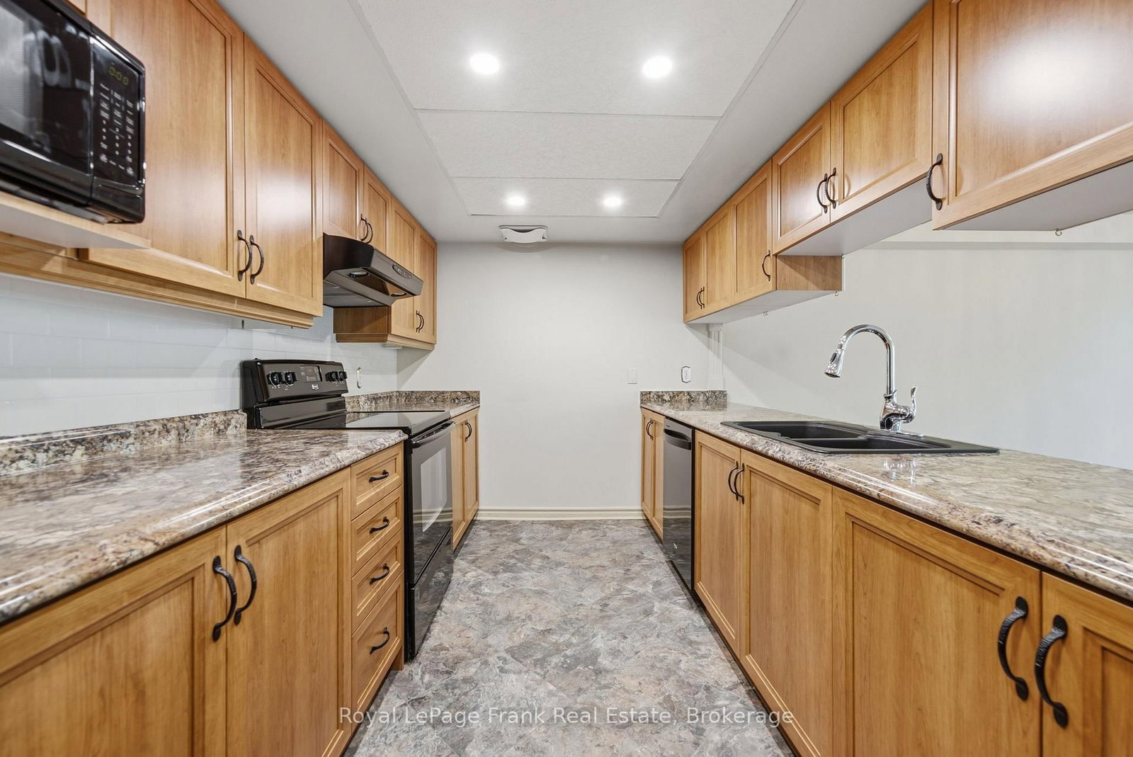 51 Rivermill Boulevard • #110 • Kawartha Lakes, ON photo 18