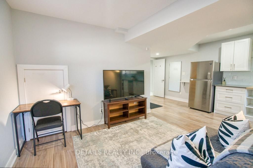 992 Baseline Road E • Ottawa, ON photo 42