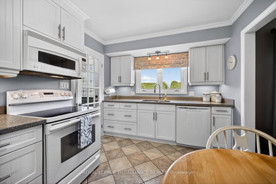 733 Stewart Boulevard • Brockville, ON photo 9