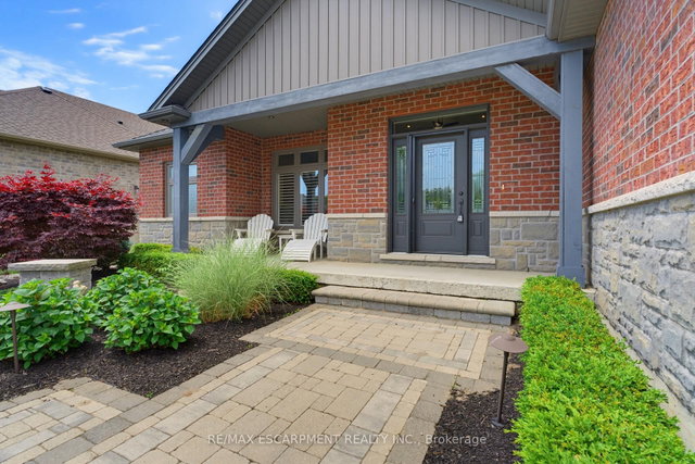 15 Bluenose Drive