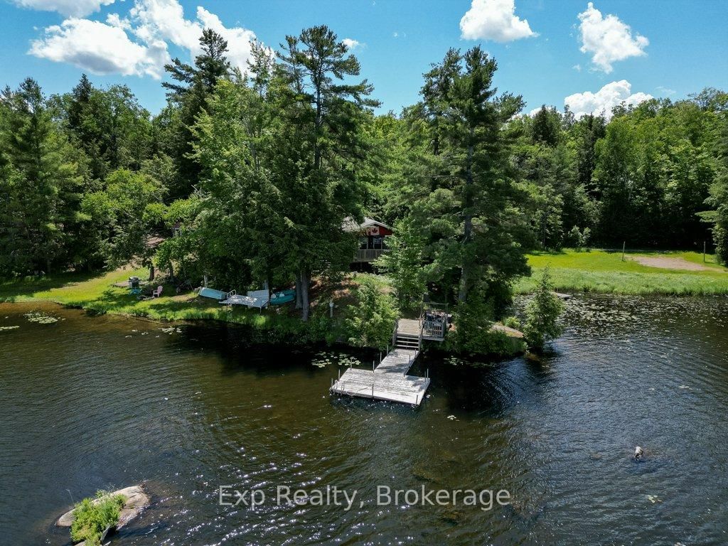 40 Twin Shore Lane • Limoges, ON photo 1