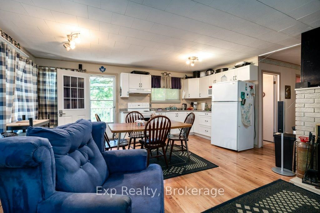 40 Twin Shore Lane • Limoges, ON photo 12