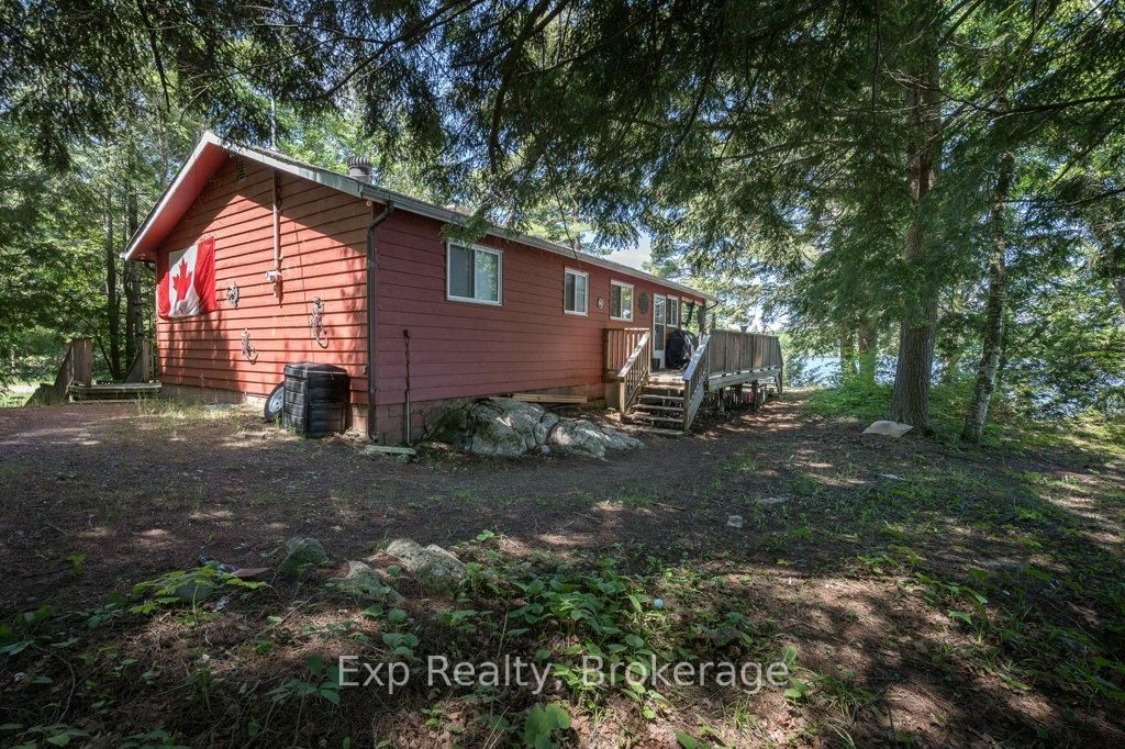40 Twin Shore Lane • Limoges, ON photo 4
