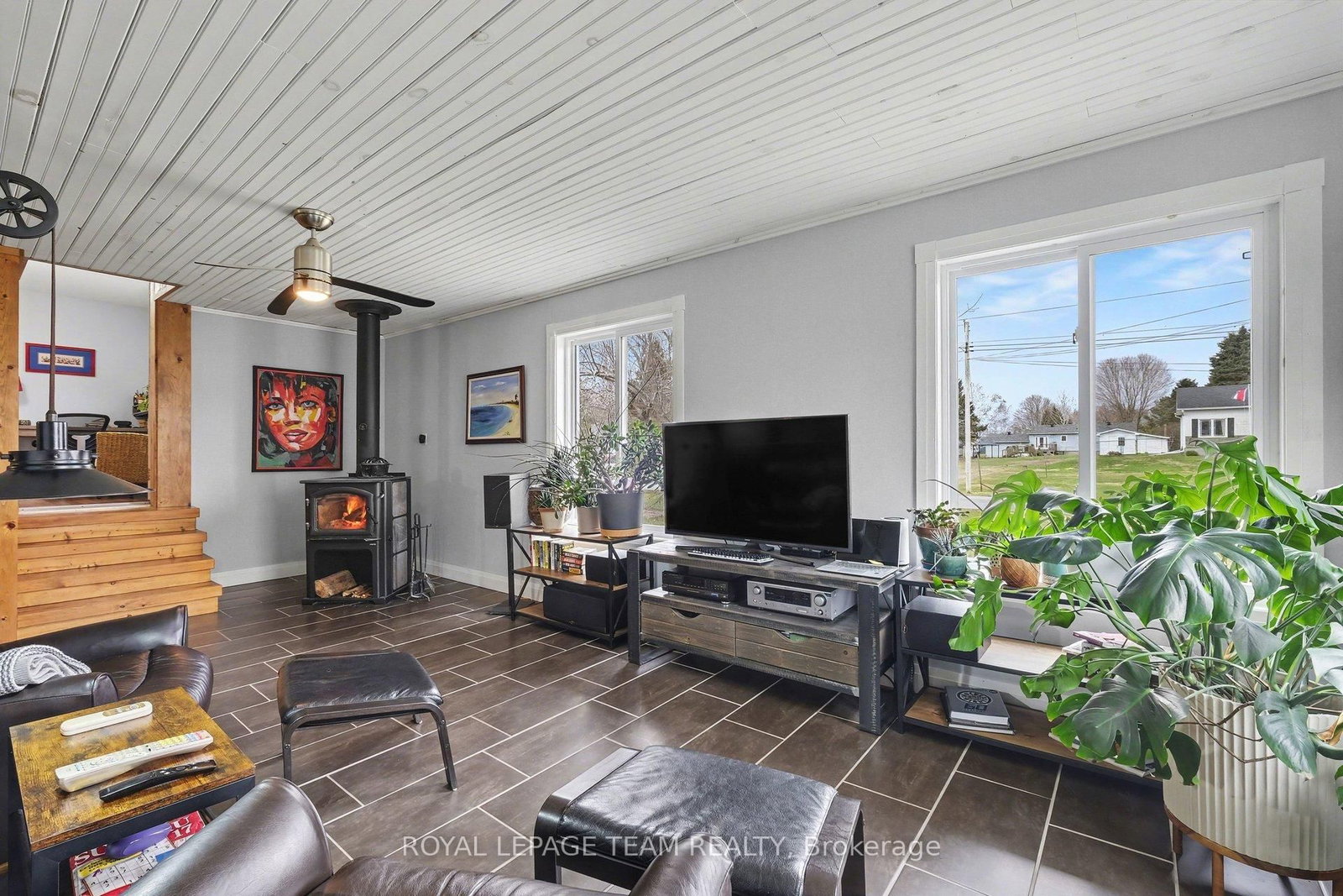 3041 Bridge Street • North Dundas, ON photo 16