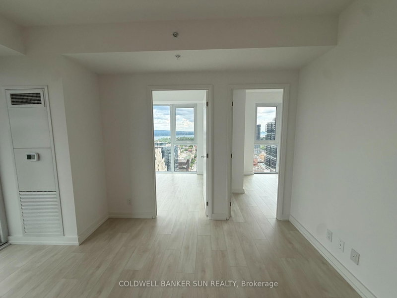 2502 - 75 James Street S