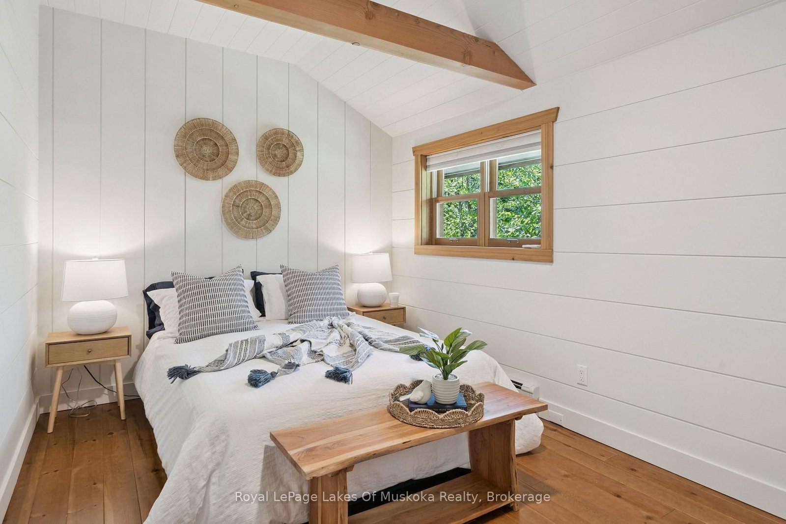 1016 Swift Lane • Algonquin Highlands, ON photo 14