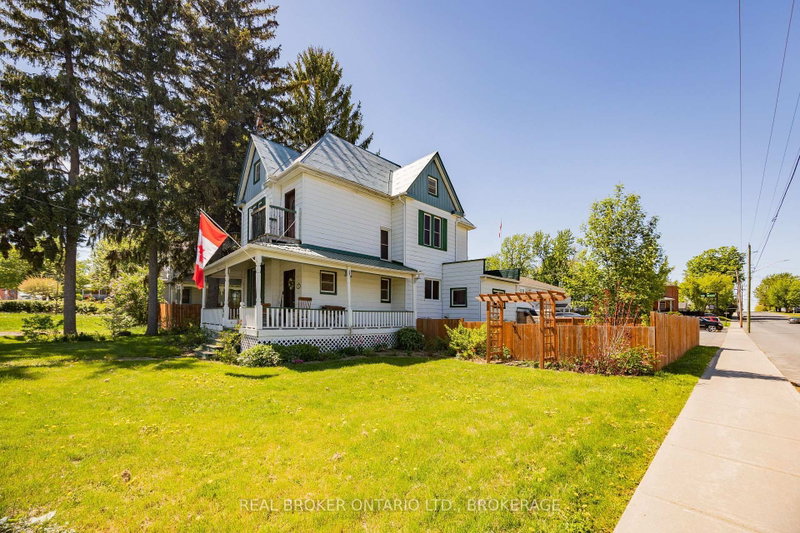 55 Kenyon Street E