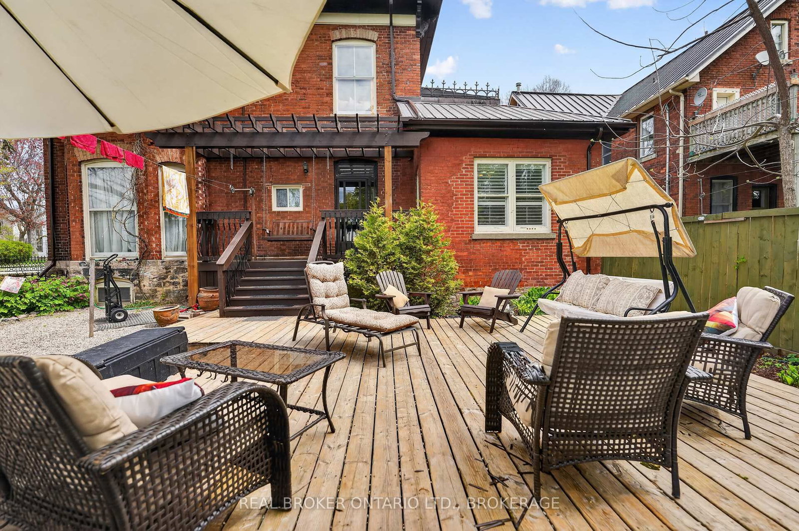 130 Main Street • Gananoque, ON photo 37
