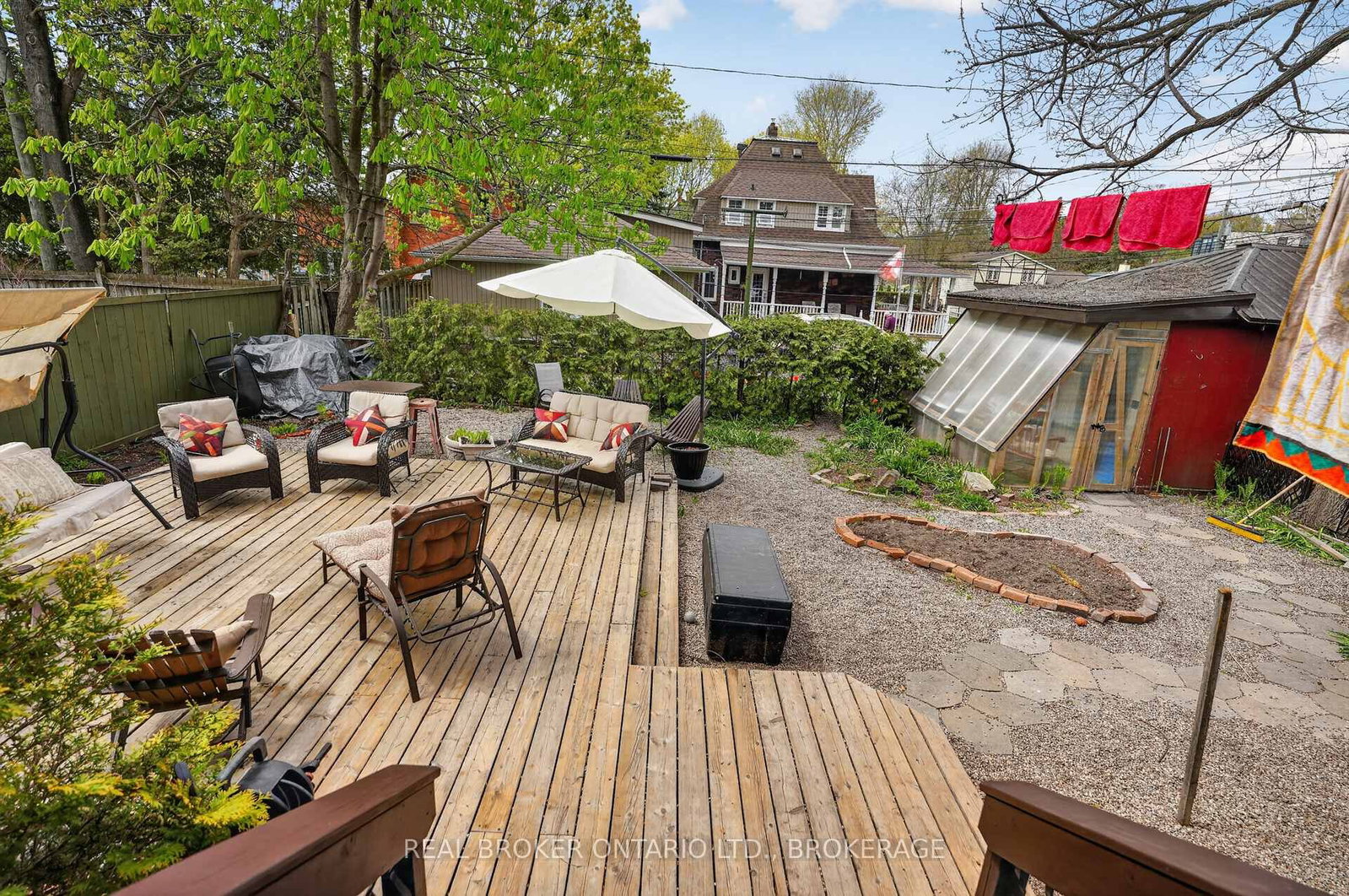 130 Main Street • Gananoque, ON photo 40