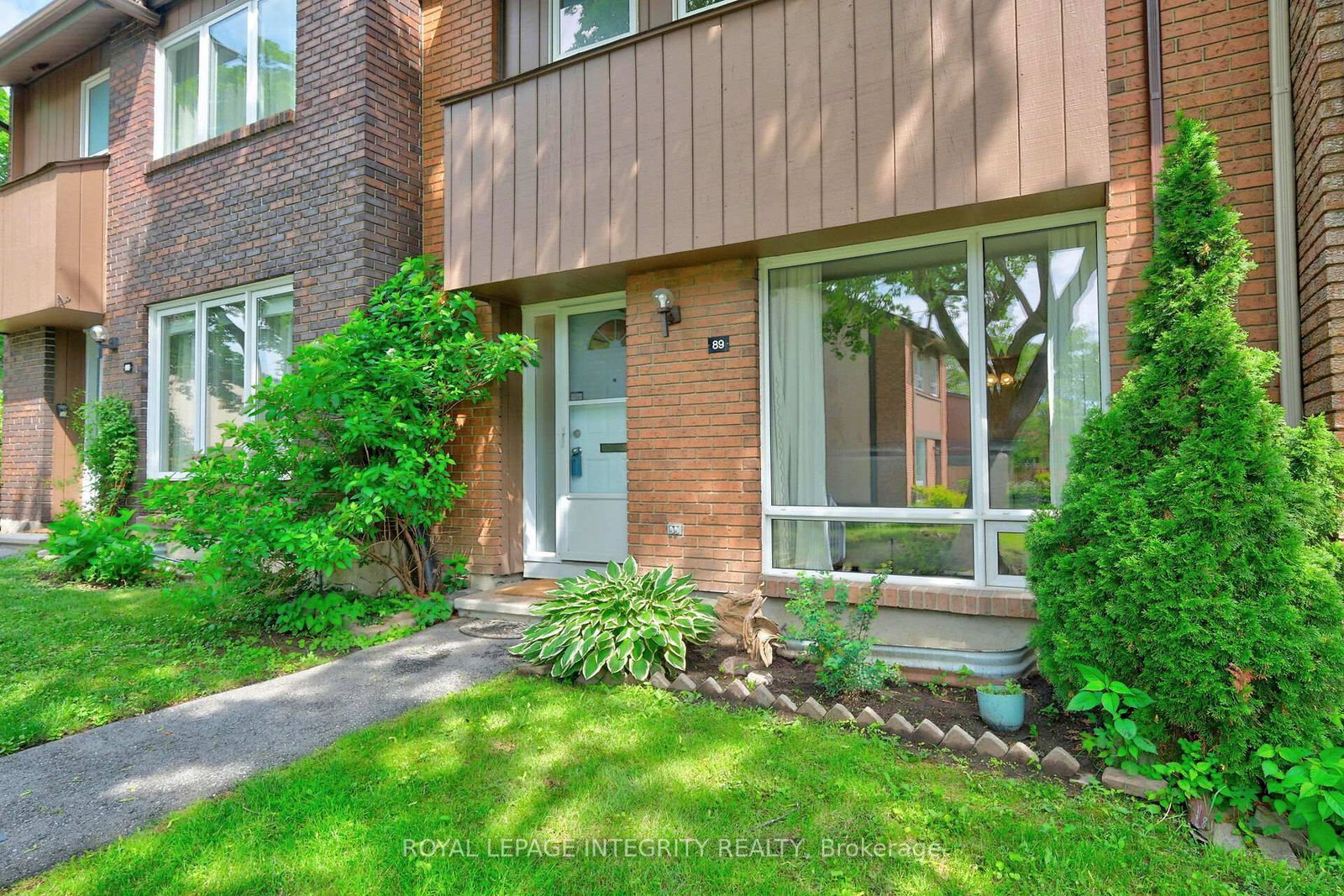 Townhouse for sale at 89-2111 Montreal Road, Ottawa, Ontario, K1J 8M8 - Beaconwood - MLS: X13459612