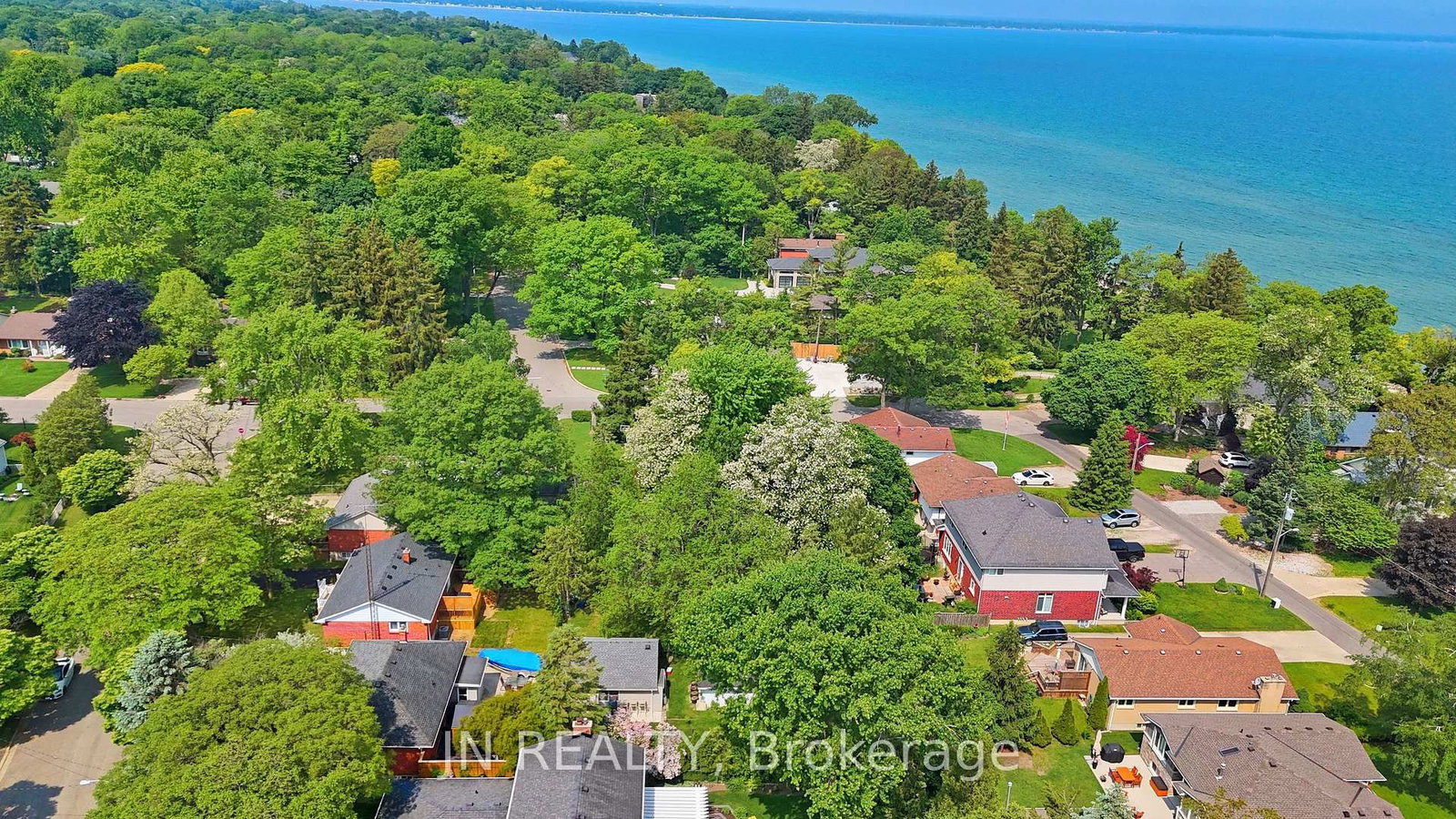 1100 Bruce Street • Sarnia, ON photo 4