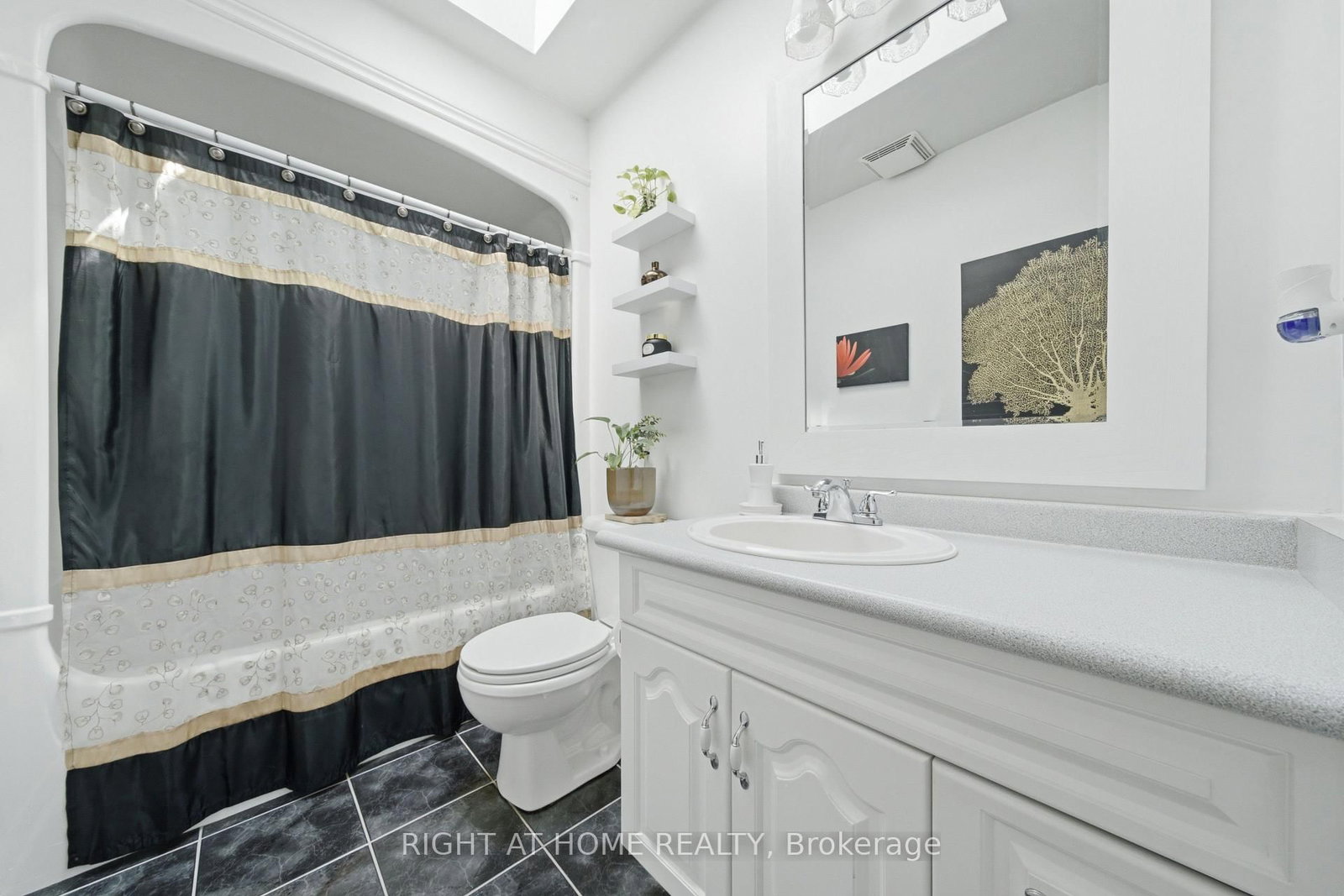 7505 Nadia Court • Niagara Falls, ON photo 18
