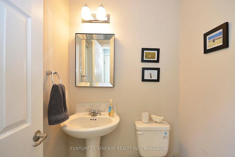114 Unity Pl photo 4