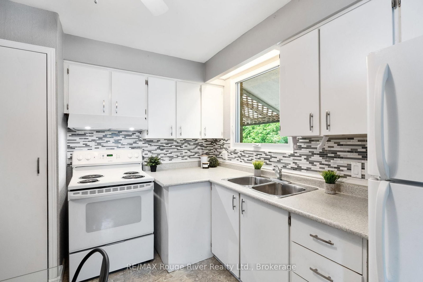 42 Meredith Crescent • Cobourg, ON photo 14