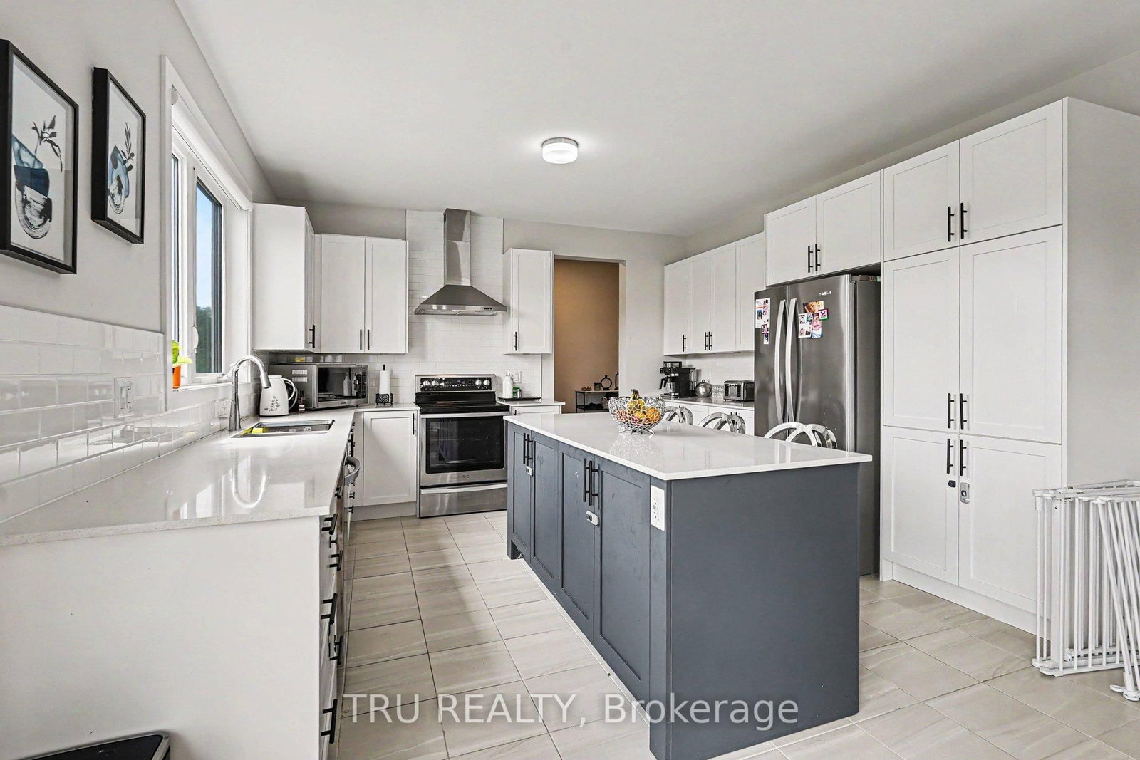 748 EMINENCE Street • Ottawa, ON photo 12