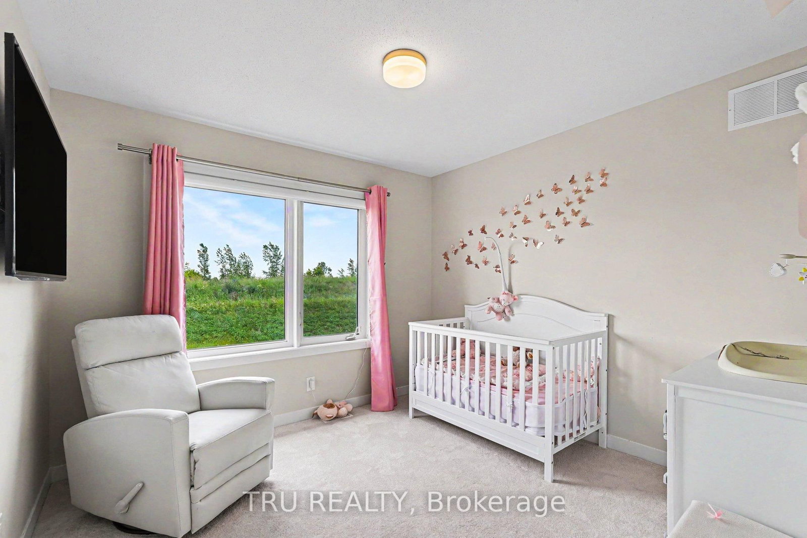 748 EMINENCE Street • Ottawa, ON photo 22