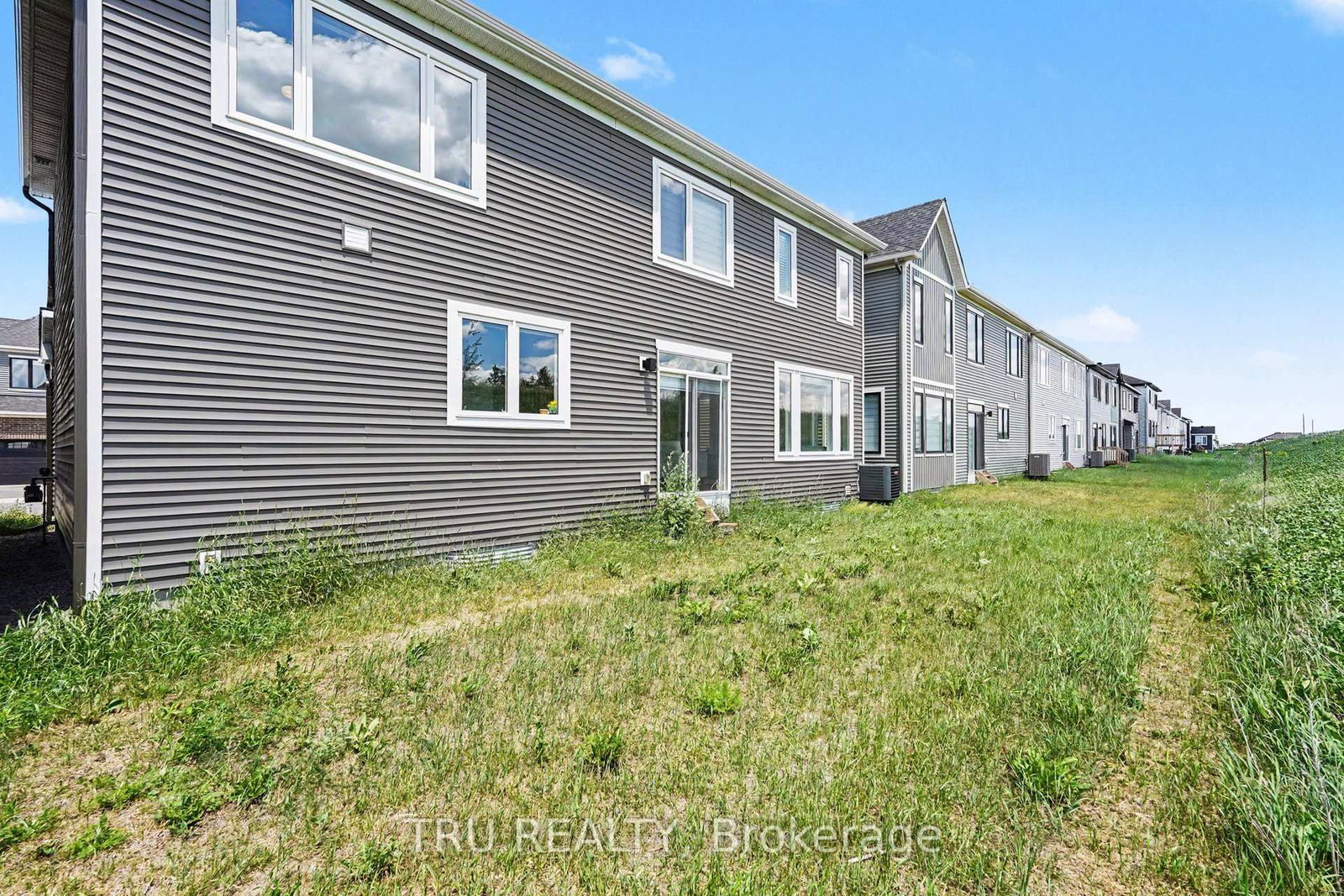 748 EMINENCE Street • Ottawa, ON photo 28