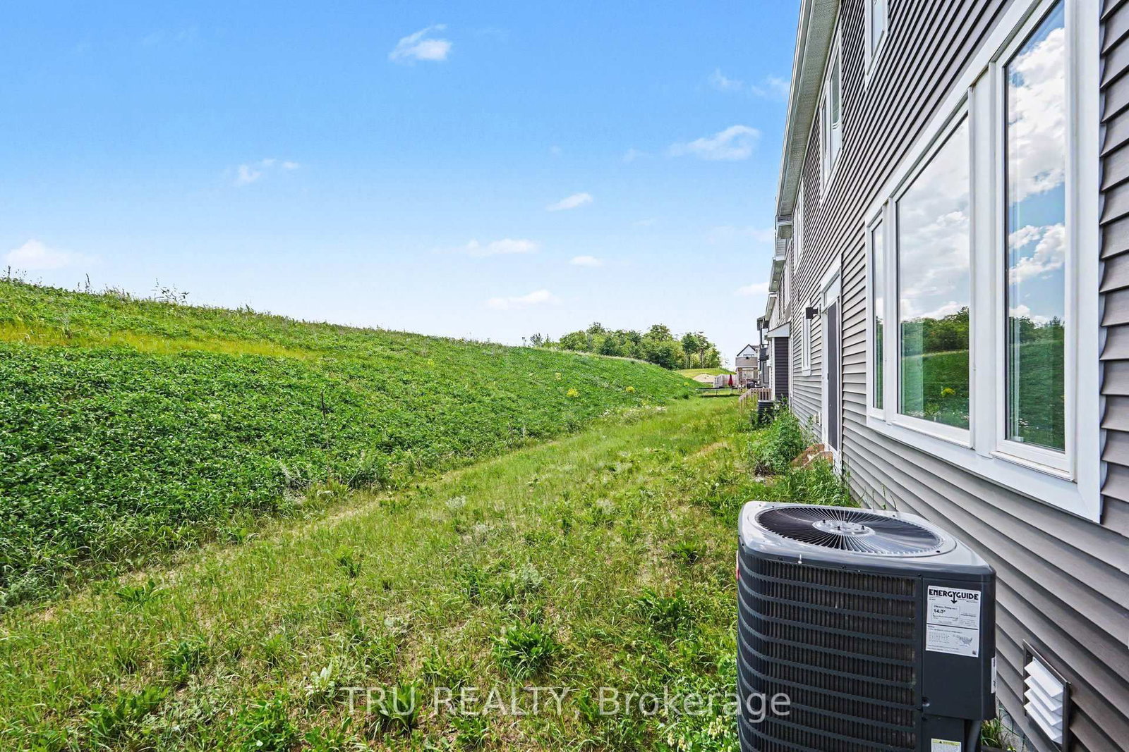 748 EMINENCE Street • Ottawa, ON photo 30