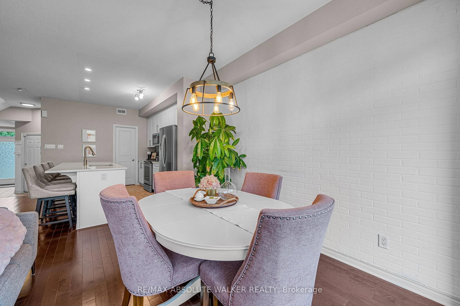 400 Gerry Lalonde Drive • Ottawa, ON photo 14