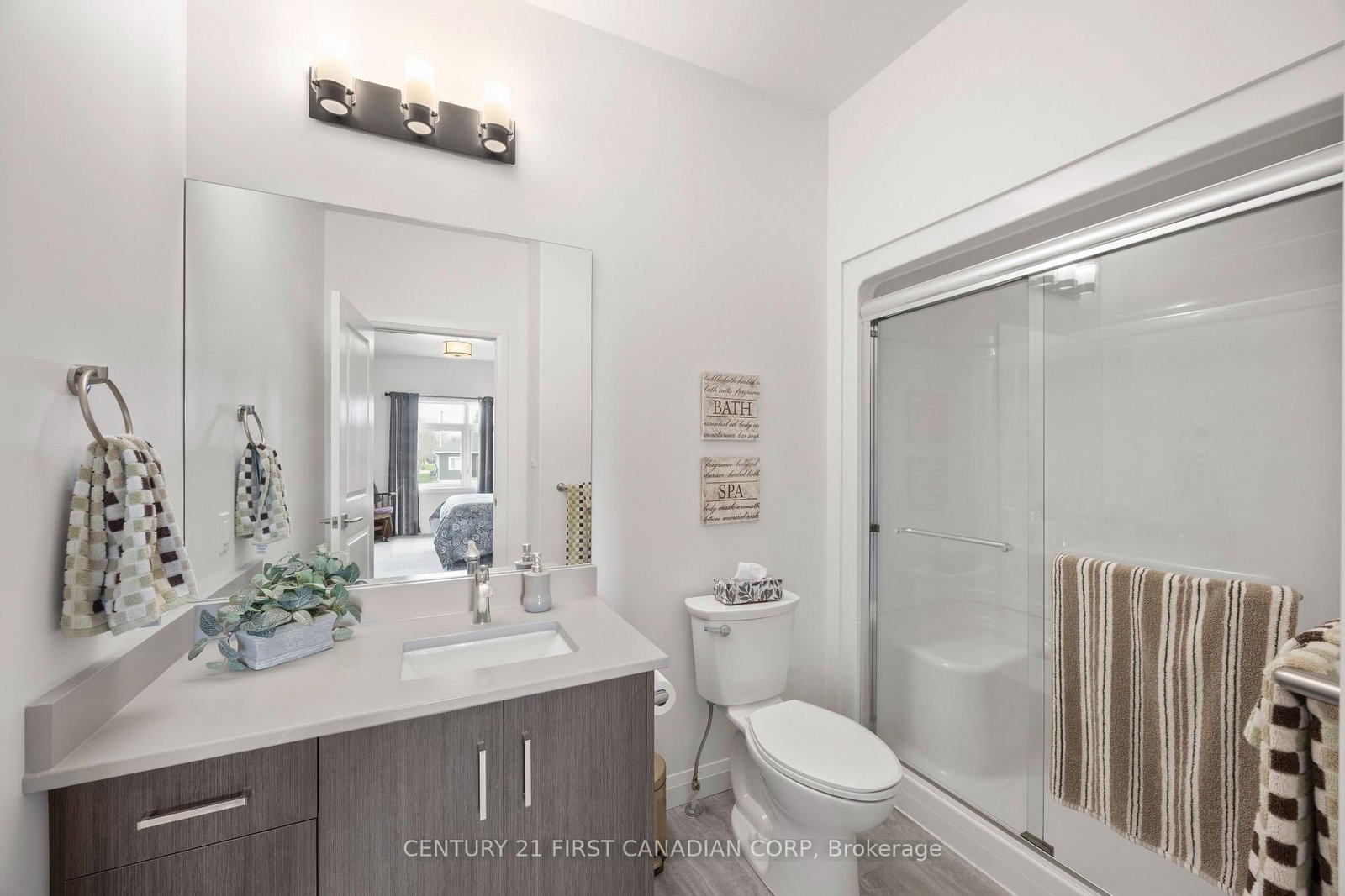 100 Rowe Avenue • South Huron, ON photo 26