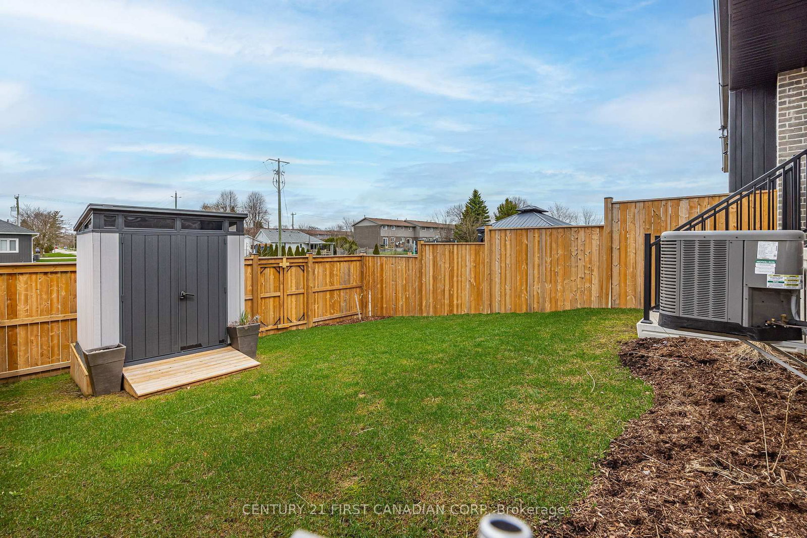 100 Rowe Avenue • South Huron, ON photo 37