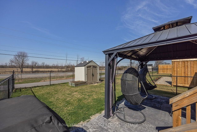 186 Dr Richard James Crescent