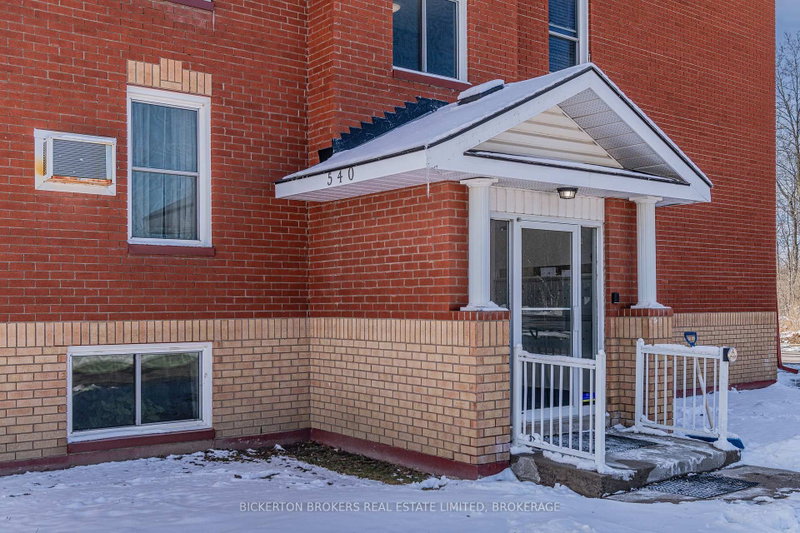 101 - 540 Talbot Place