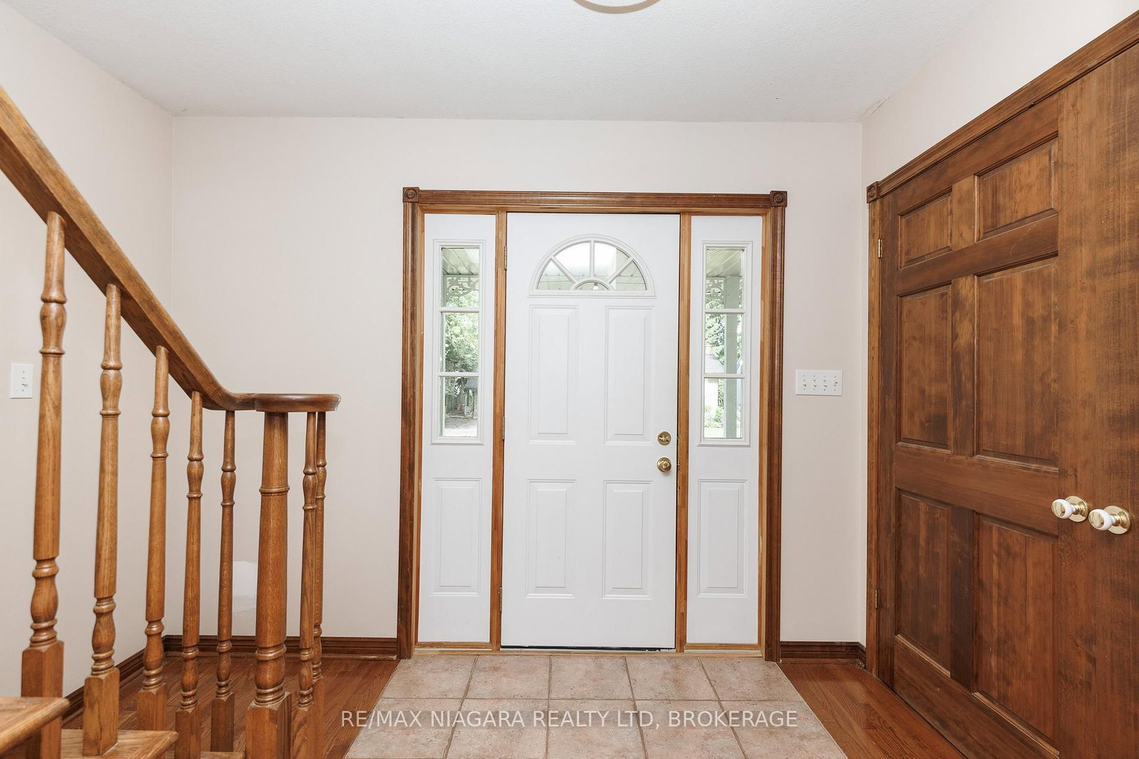 664 Lakeview Road • Fort Erie, ON photo 3