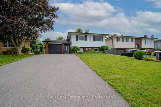 12 Lakefield Court