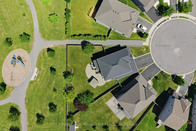 565 Savannah Court