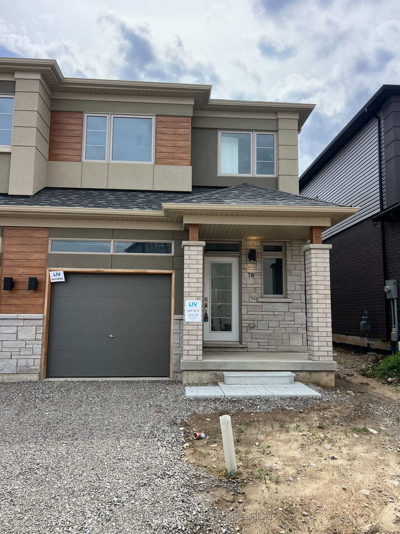 home for lease on 78-660 COLBORNE Street W