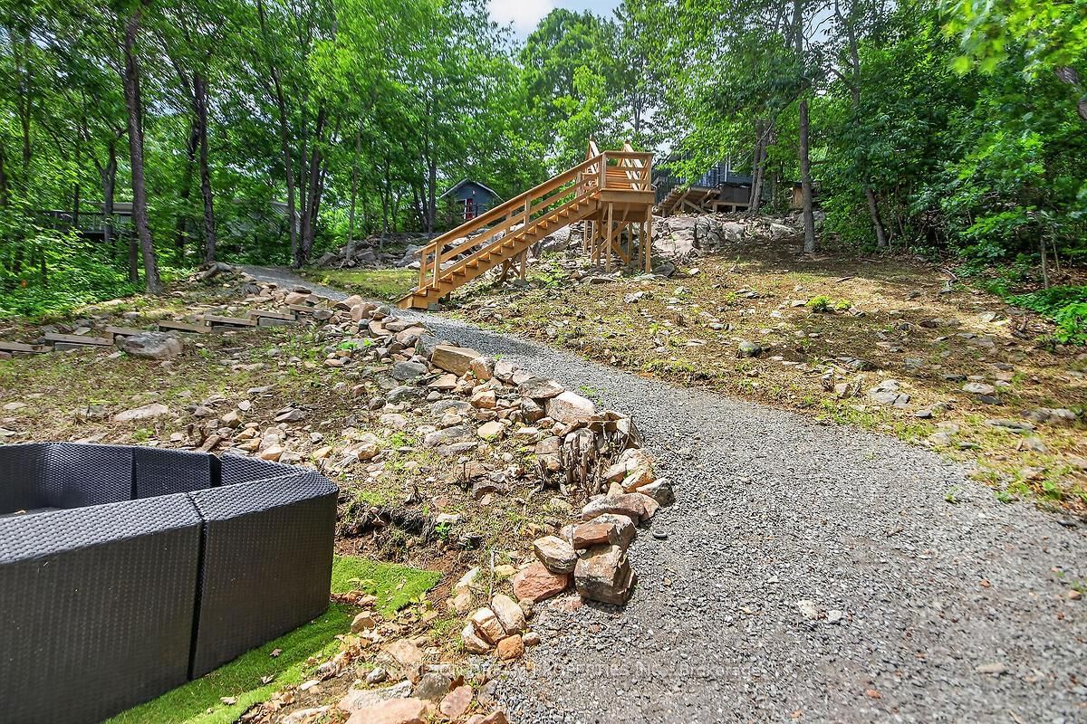 1049 Crotch Lake Trail • Arden, ON photo 39