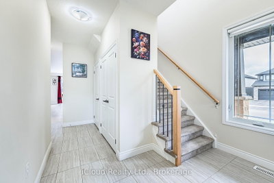 1 Lang Lane • East Luther Grand Valley, ON photo 4
