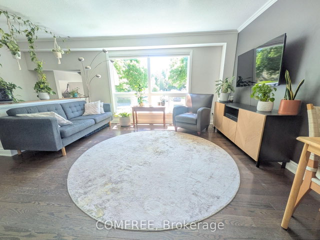 8B Forester Crescent