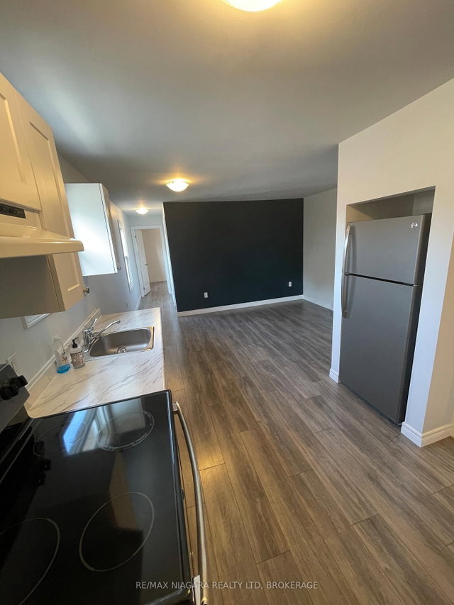 C - 117 LYONS Avenue