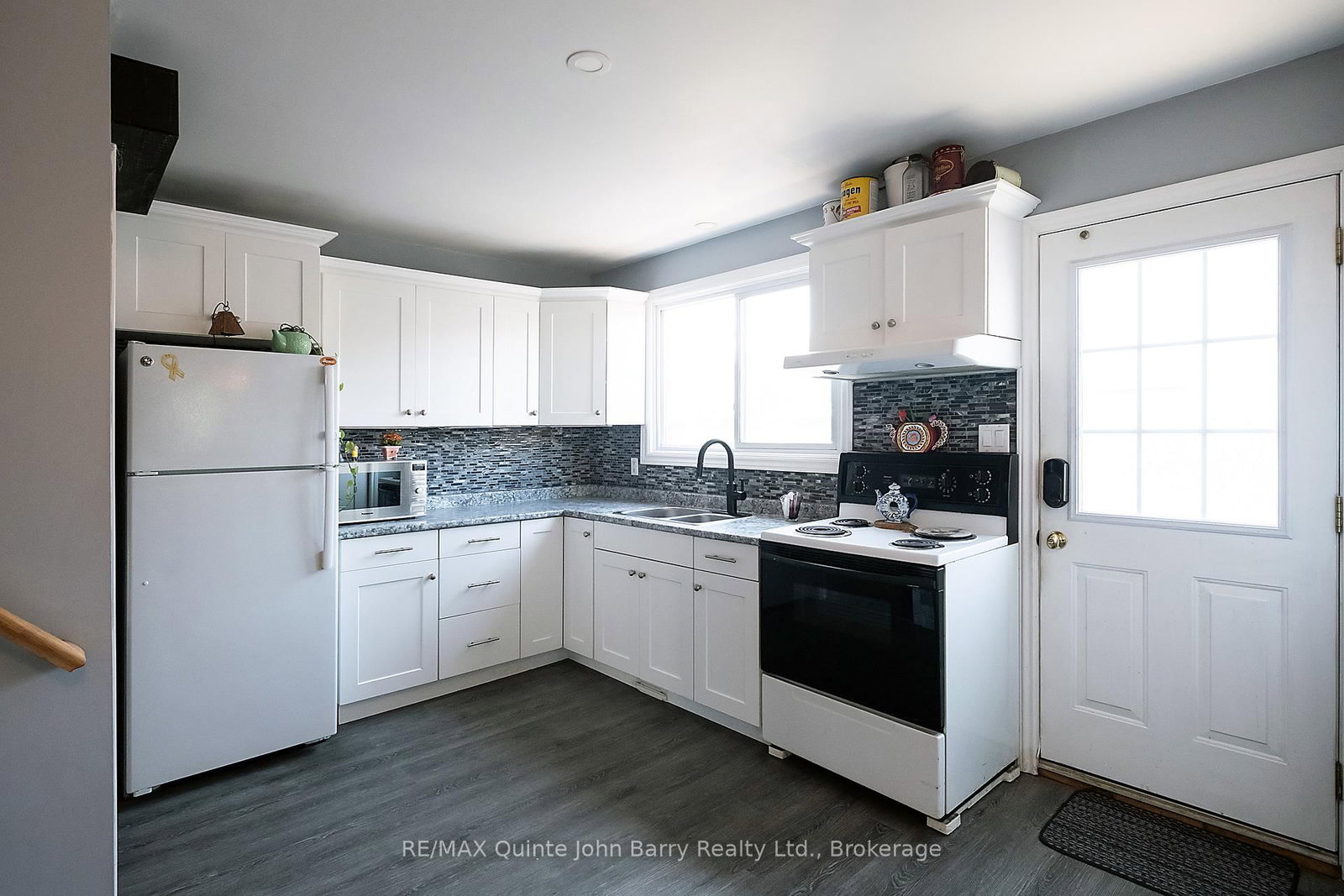 91 Scott Street • Quinte West, ON photo 10