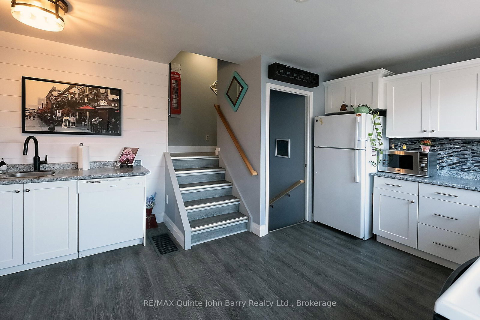 91 Scott Street • Quinte West, ON photo 11