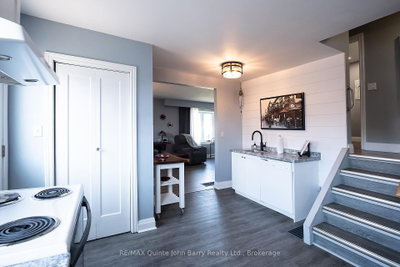 91 Scott Street • Quinte West, ON photo 9