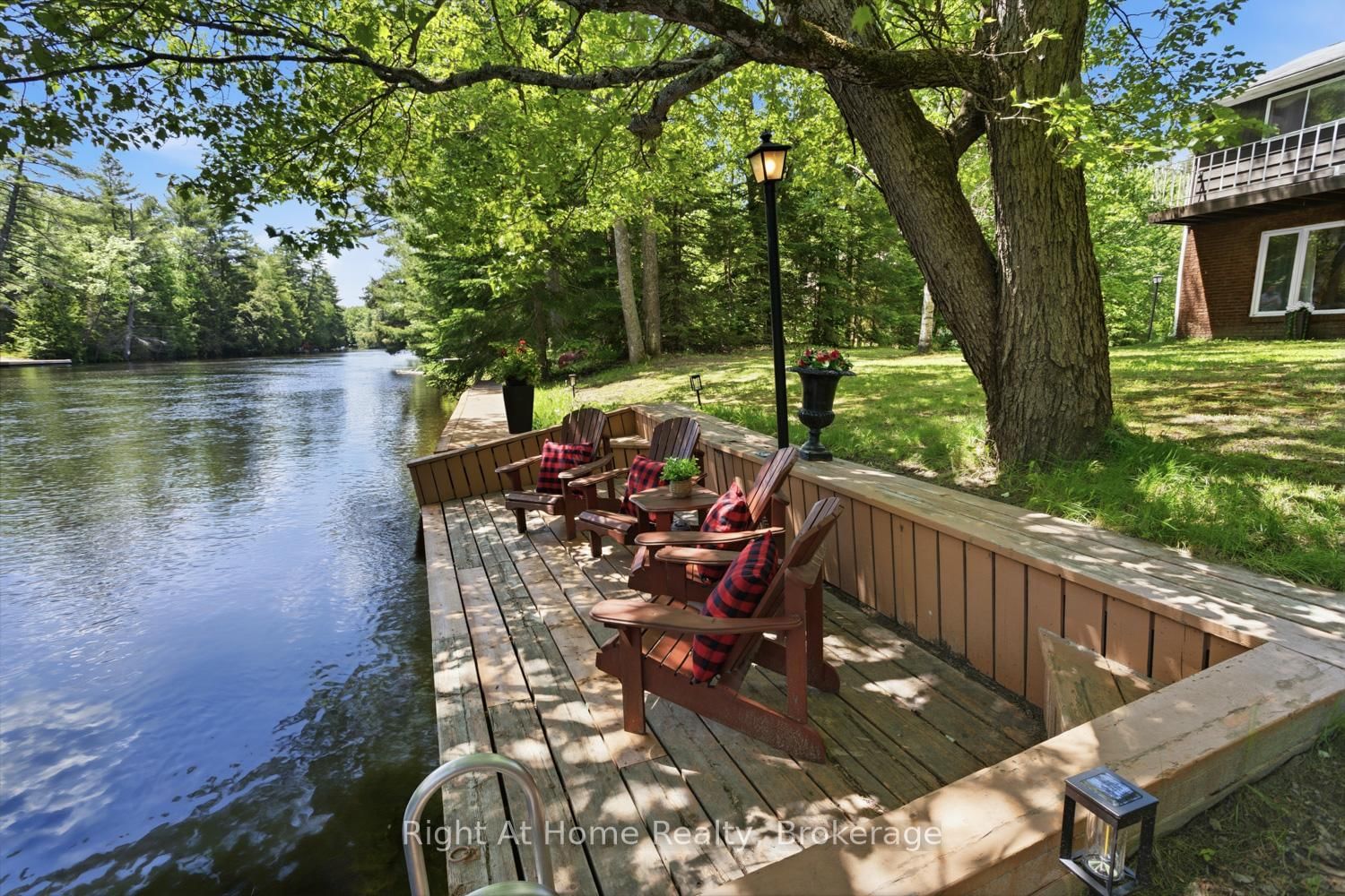 1074 Holiday Park Drive • Bracebridge, ON photo 1