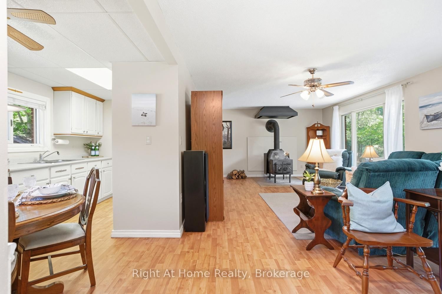 1074 Holiday Park Drive • Bracebridge, ON photo 14