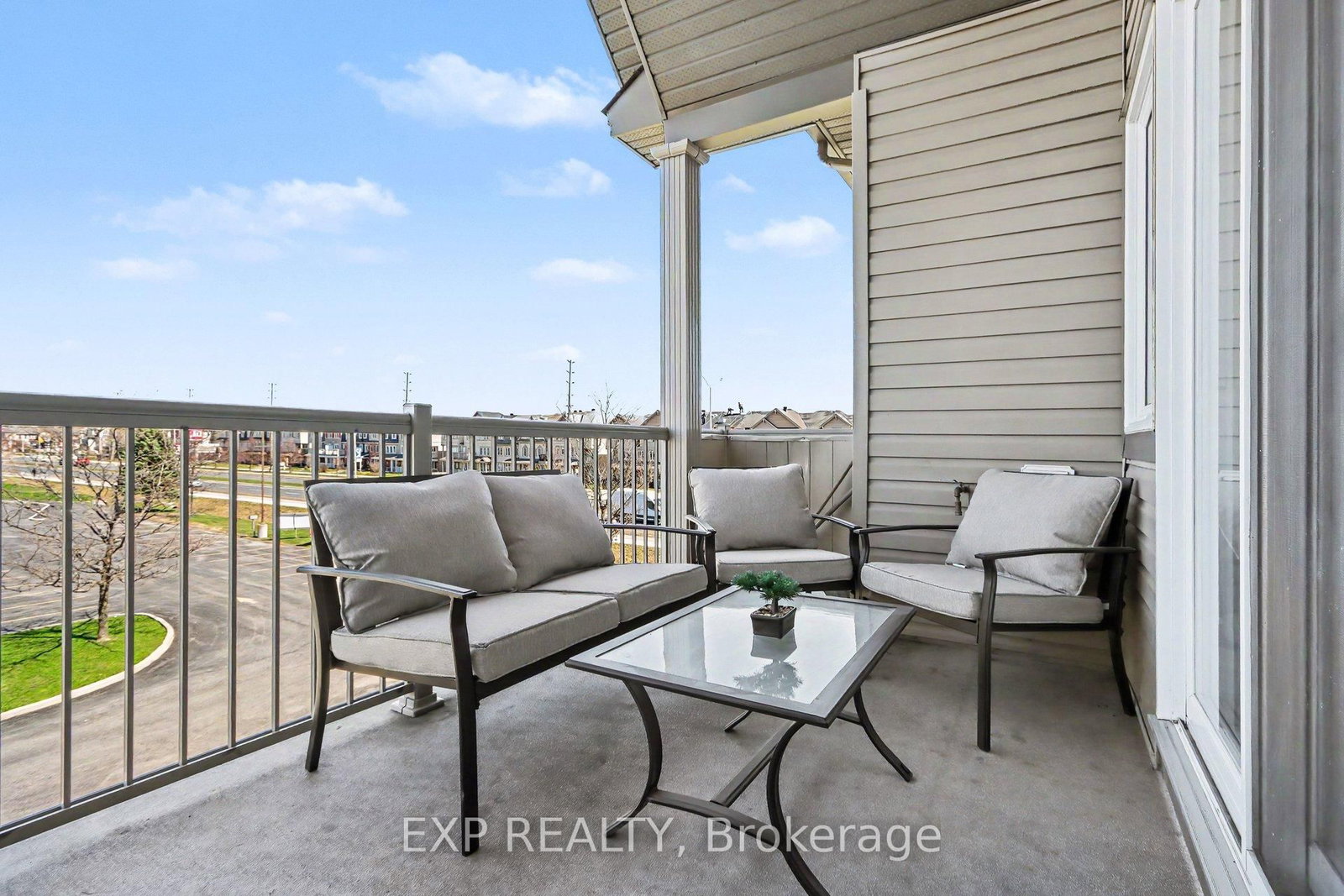 135 Harthill Way • #J • Ottawa, ON photo 22