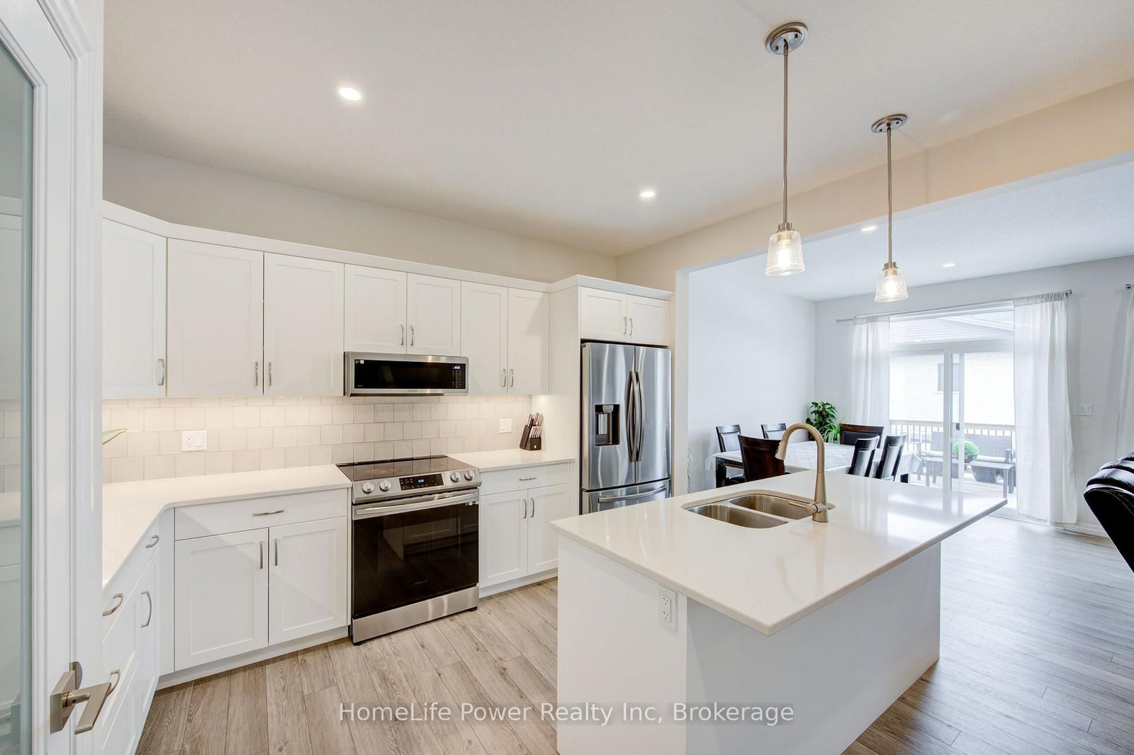 4 Braun Avenue • Tillsonburg, ON photo 10