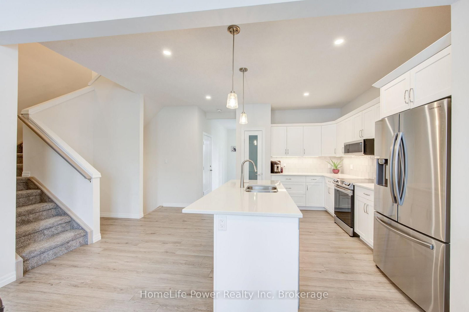 4 Braun Avenue • Tillsonburg, ON photo 14