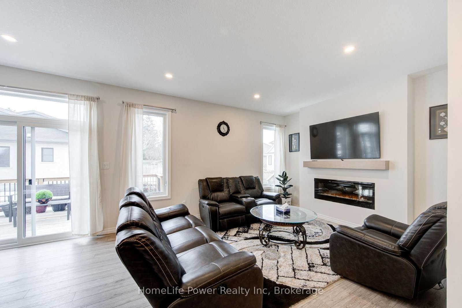4 Braun Avenue • Tillsonburg, ON photo 19