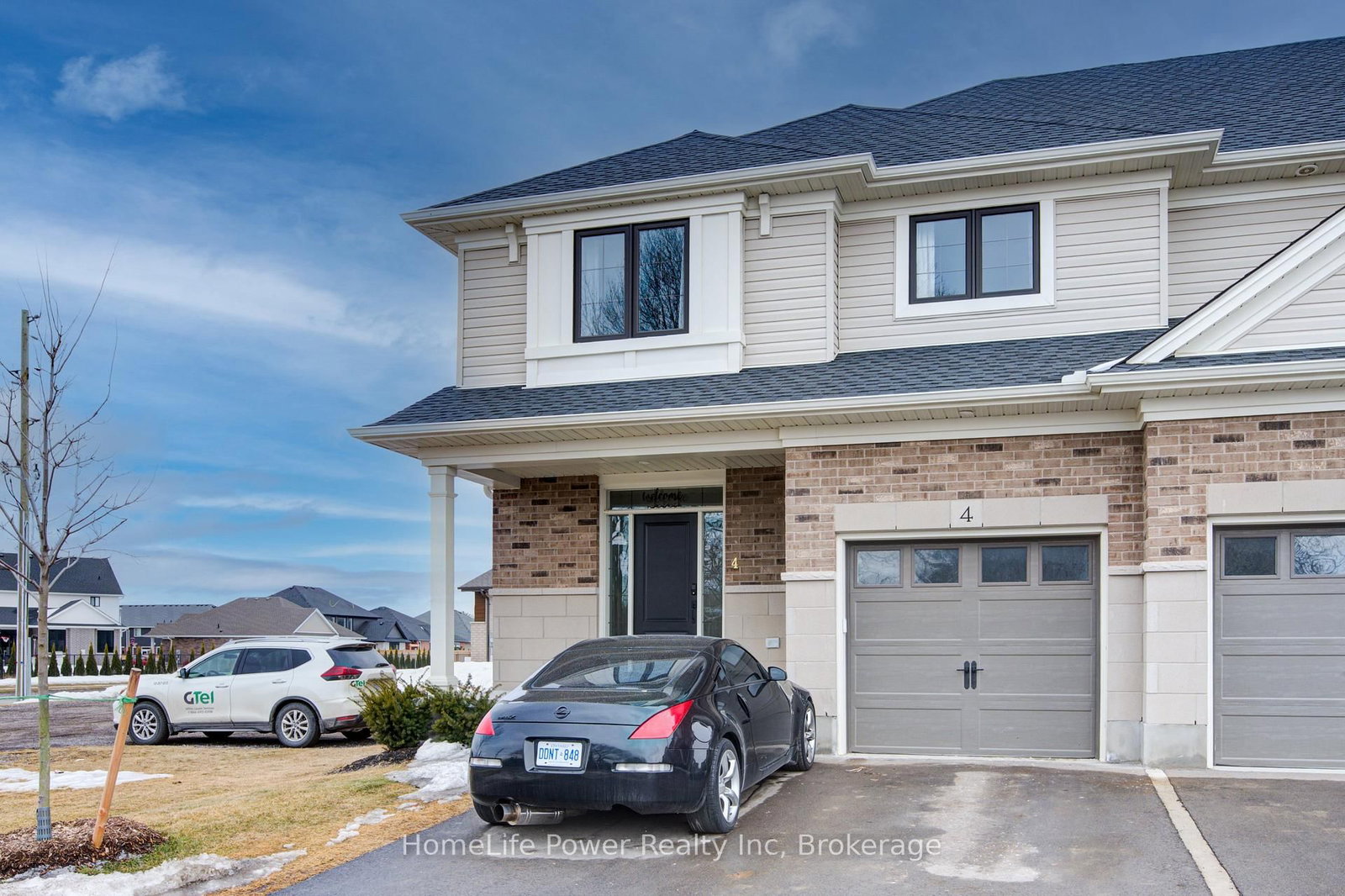 4 Braun Avenue • Tillsonburg, ON photo 2