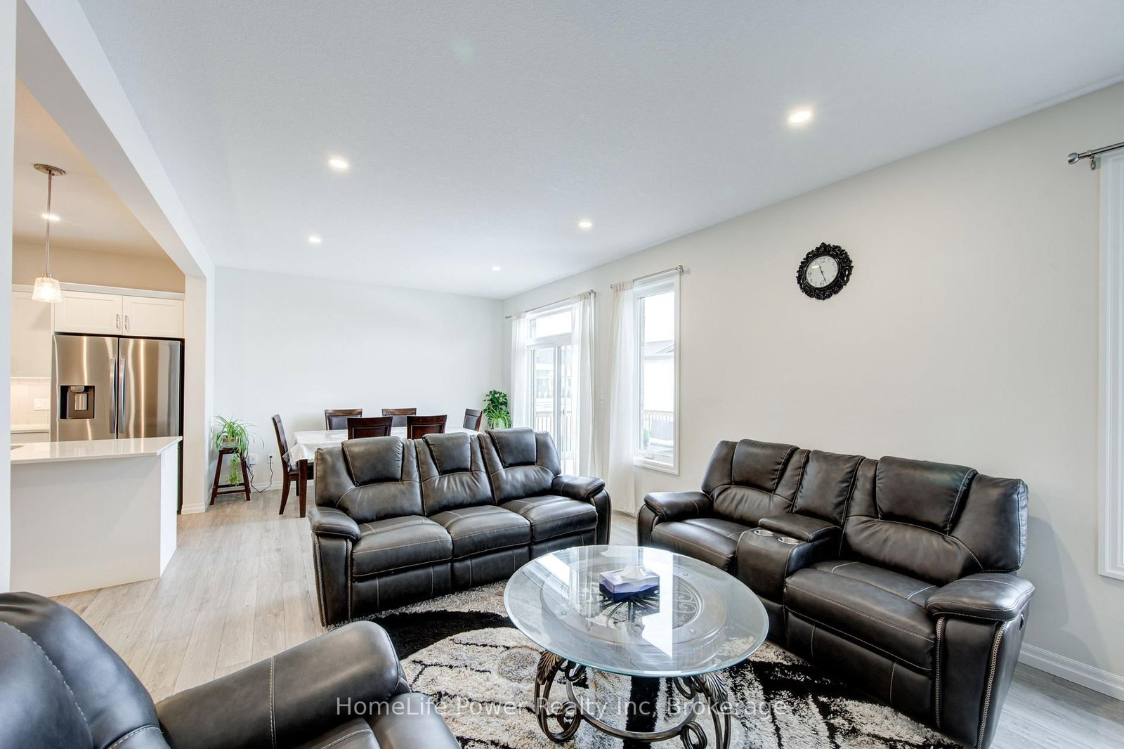 4 Braun Avenue • Tillsonburg, ON photo 21