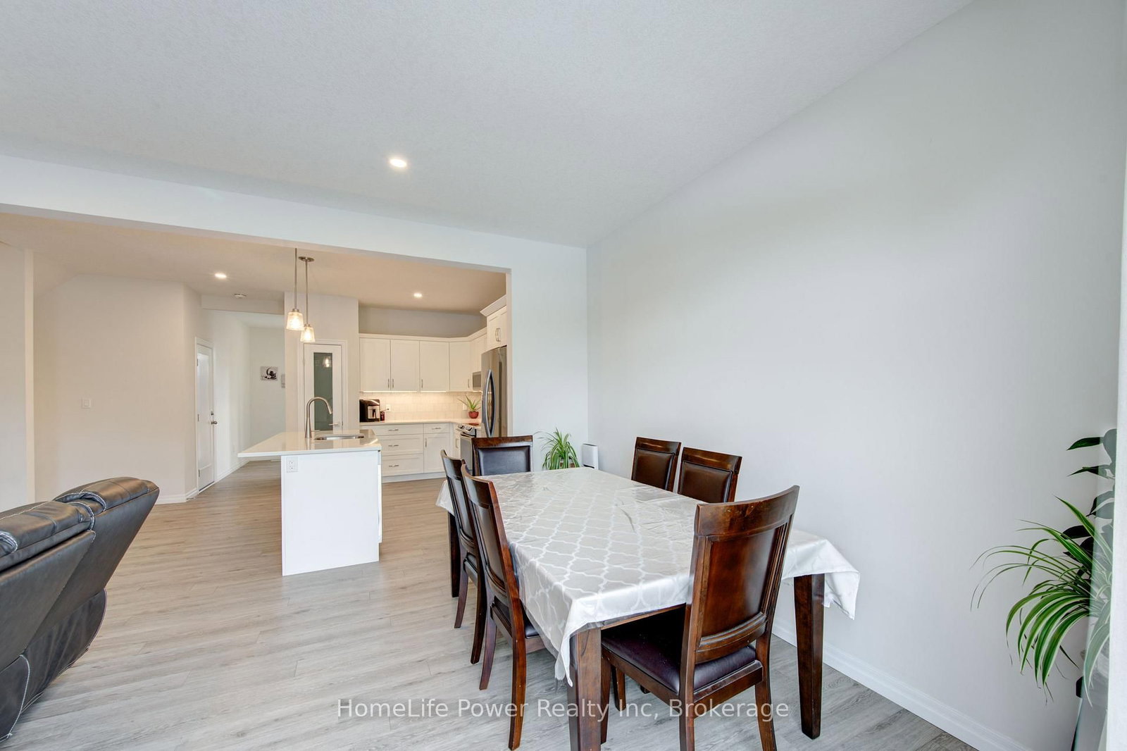 4 Braun Avenue • Tillsonburg, ON photo 24