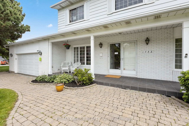 1758 Rhodes Crescent