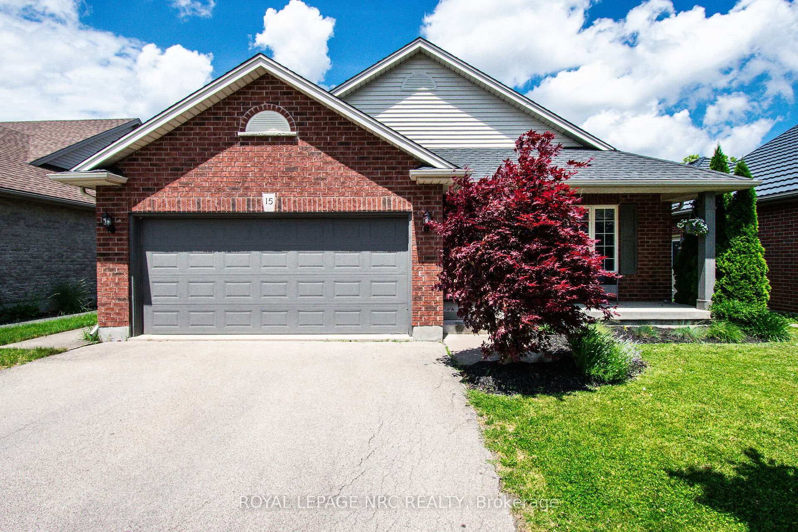 15 Arlene Street • St. Catharines, ON photo 1