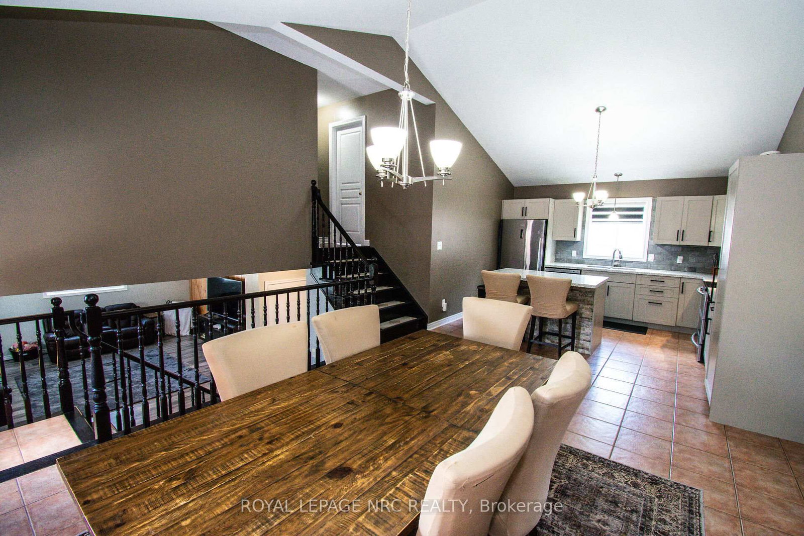 15 Arlene Street • St. Catharines, ON photo 12